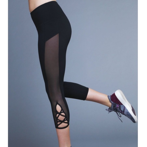 POPFLEX Active Pants - Black Wishing Star Capri | POPFLEX Active